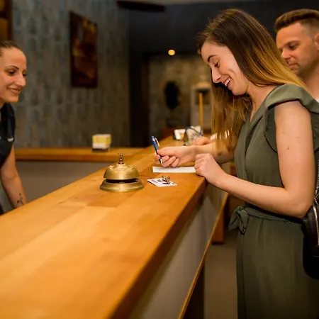 Vineyard - Szoloskert 3*