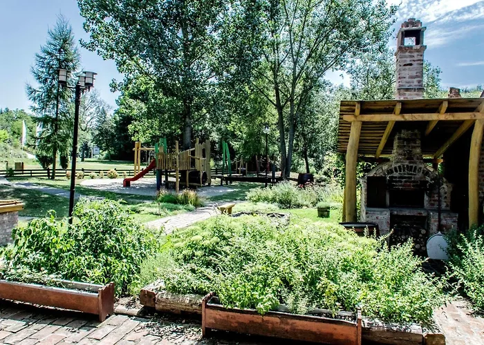 Vineyard - Szoloskert ナジカニジャ